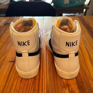 Nike Blazers mid ‘77